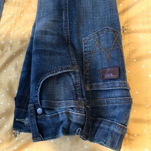 Boys wrangler size 5